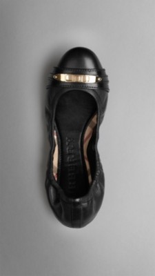 Lock Detail Leather Ballerinas