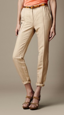 Pantalones con frontal tableado