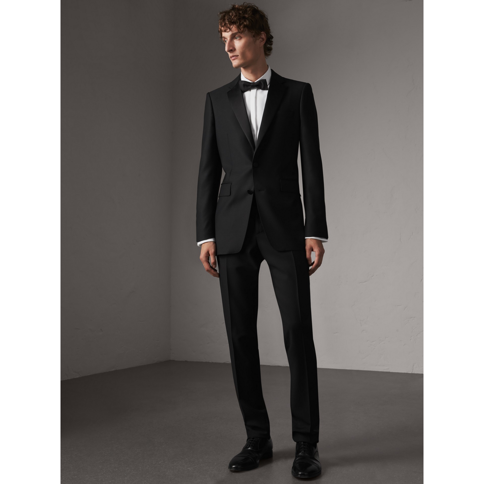 modern西装,modern男装品牌 modern fit wool mohair half-canvas tuxedo in black