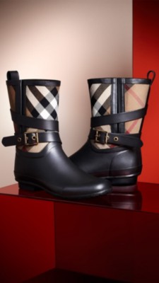 SHOP WEATHER BOOTS