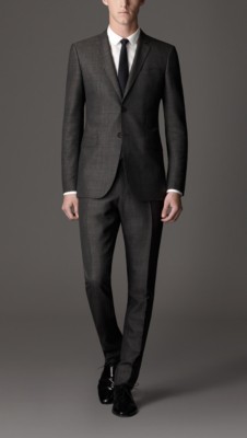 Modern Fit Virgin Wool Suit