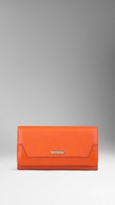 Grainy Leather Continental Wallet