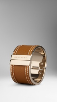 Grainy Leather Cuff
