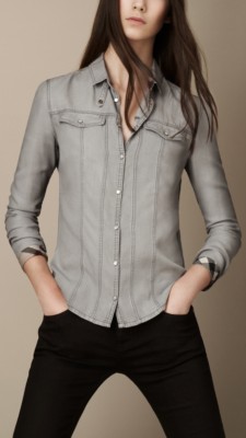 Camisa vaquera de corte definido