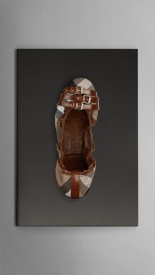 Bridle House Check Ballerinas