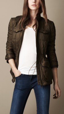 Chaqueta acolchada con detalle de cuero