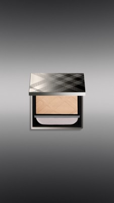 Sheer Compact Foundation - Trench No.05