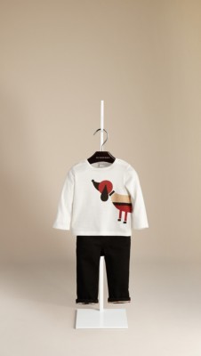 Wraparound Dog Graphic Cotton T-Shirt