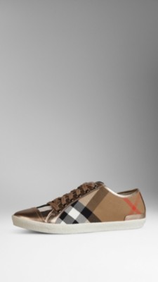 Check Canvas Trainers