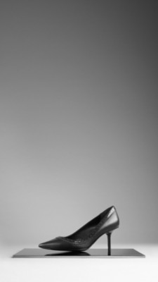 Brogue Detail Leather Pumps