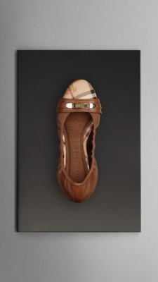 Haymarket Check Grainy Leather Ballerinas