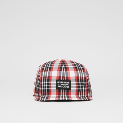 caps burberry