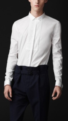 Camisa entallada de algodón con frontal plisado
