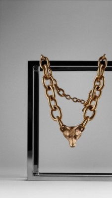 Fox Detail Necklace