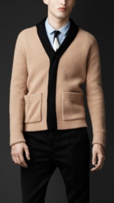 Textured Knit Graphic Cardigan