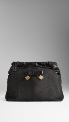 The Little Crush in Nubuck Python with Bow