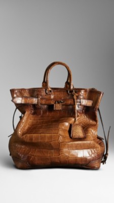 Antiqued Alligator Traveller Bag