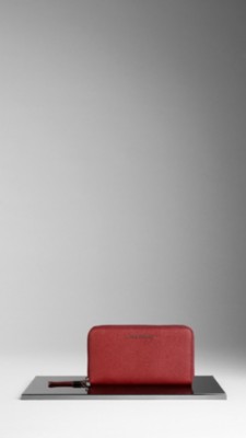 London Leather Ziparound Wallet