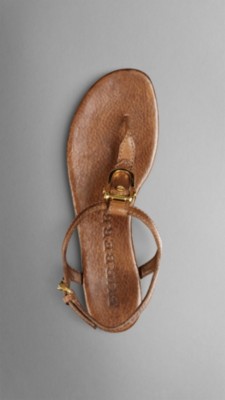 Equestrian Buckle Flat Leather Sandals