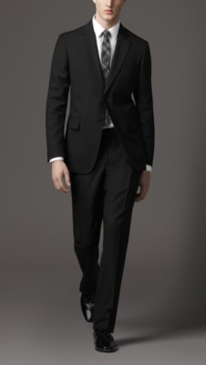 Classic Fit Virgin Wool Suit