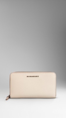 London Leather Ziparound Wallet