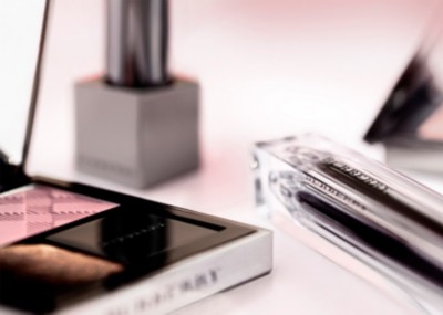 SHOP BEAUTY & FRAGRANCE GIFTS