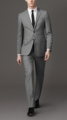 Modern Fit Wool Suit
