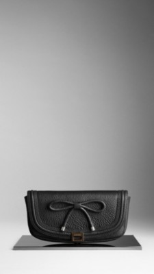 Bow Detail Leather Clutch Bag