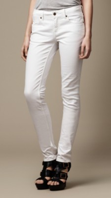 Vaqueros de corte ajustado Kensington en color blanco óptico