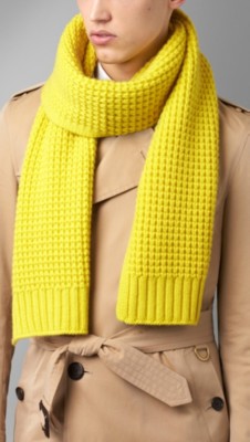 Burberry Knit Scarf images