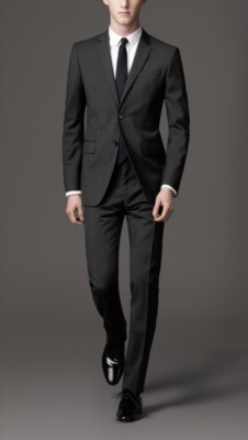 Modern Fit Virgin Wool Suit