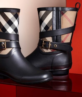 SHOP WEATHER BOOTS