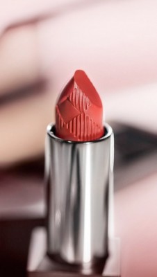RICH SHADES FOR LIPS