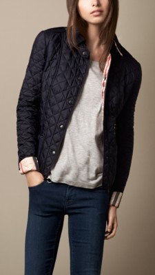 Chaqueta acolchada corta