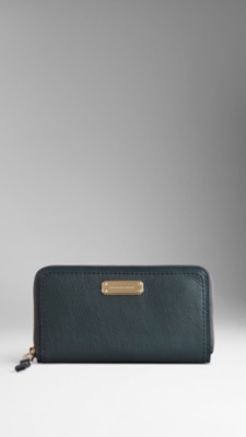 Leather Saddlestitch Ziparound Wallet