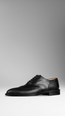 Grainy Leather Wingtip Brogues