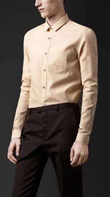 Camisa de corte ajustado con raya diplomática