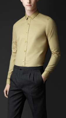 Camisa de corte clásico en algodón