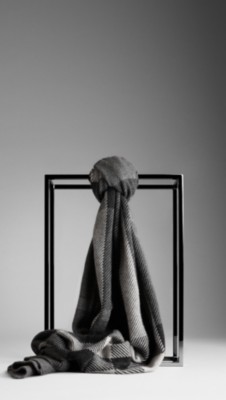 Check Cashmere Scarf