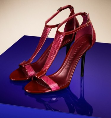 SHOP SANDALS