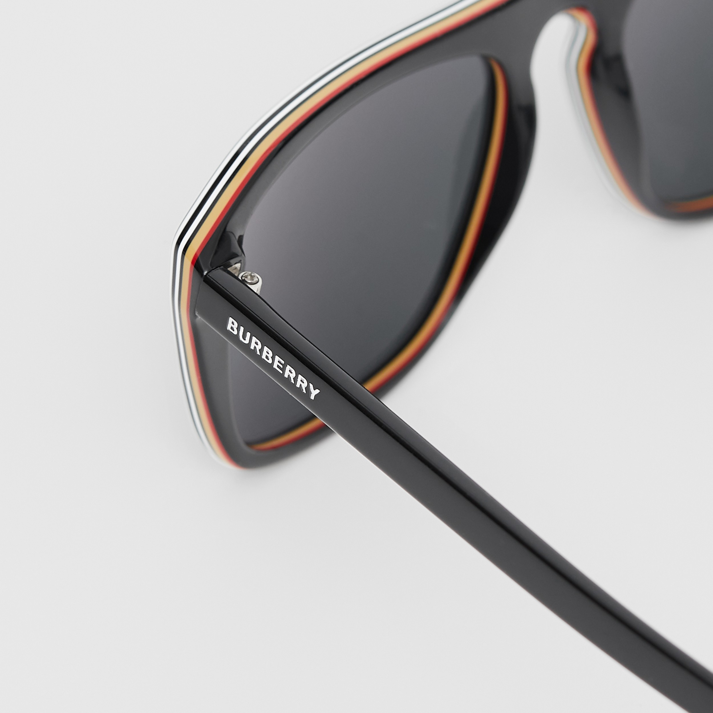 Oakley Sonnenbrille mit eckigem Gestell in Schwarz für Herren Herren Accessoires Sonnenbrillen 