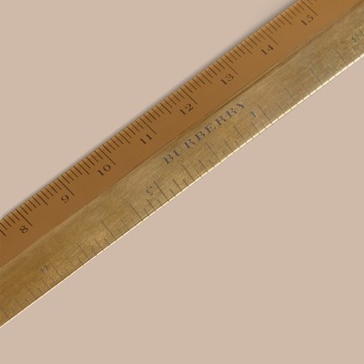ruler on phone ruler on phone