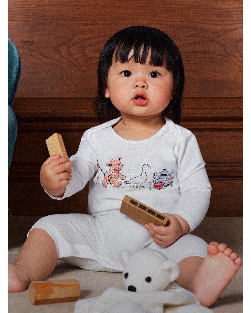 デザイナ― 新生児 アパレル | Burberry® 公式サイト