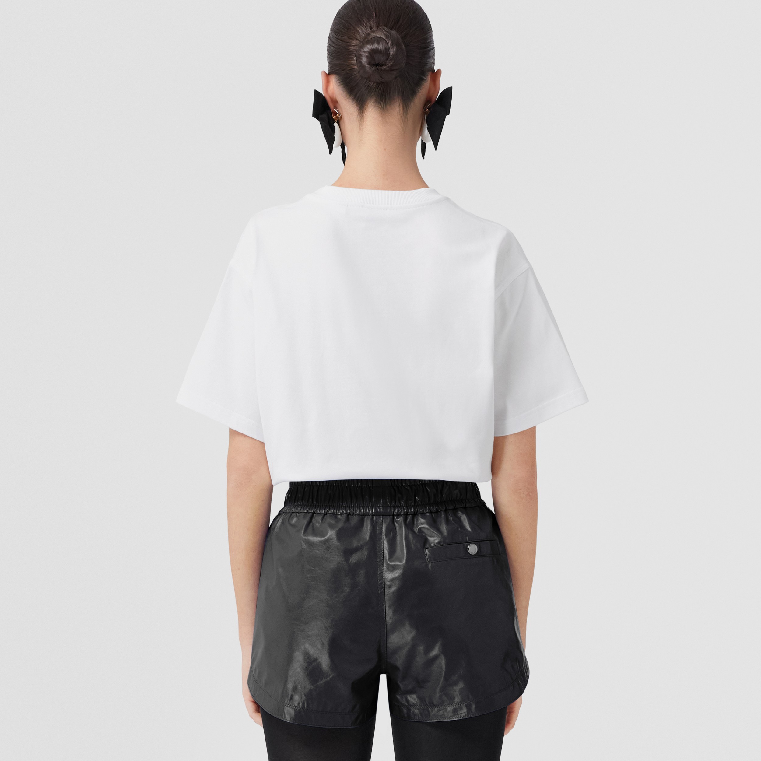 T-shirt oversize en coton avec emblème du Cavalier en cristaux (Blanc) - Femme | Site officiel Burberry® - 3