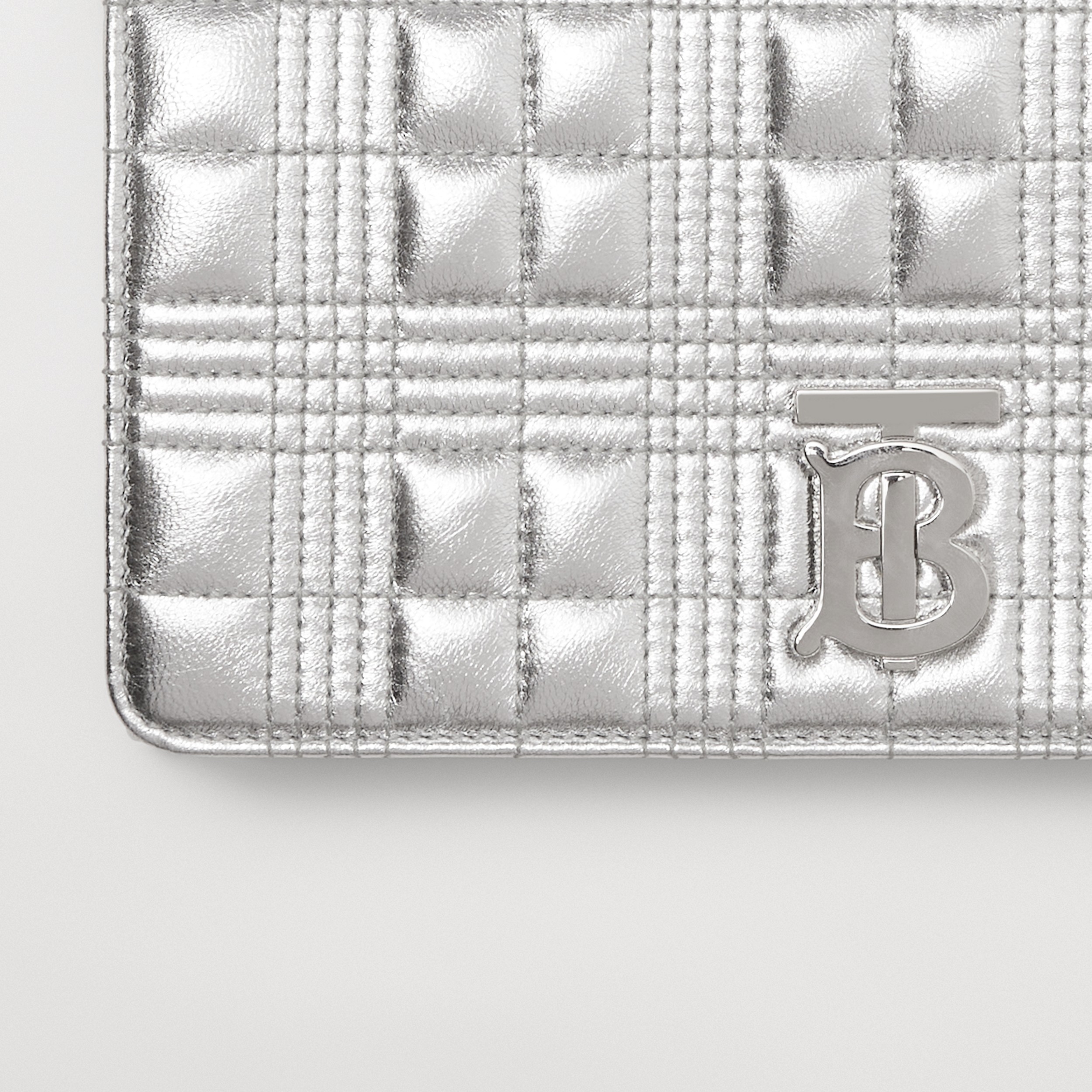 Brieftasche „Lola“ aus gestepptem Lammleder mit abnehmbarem Riemen (Silberfarben) - Damen | Burberry® - 2