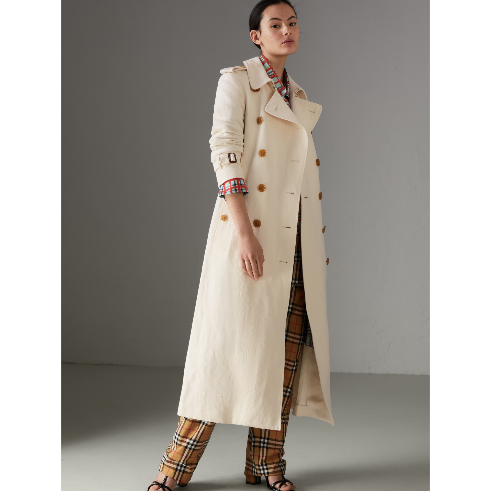 Cotton Linen Canvas Trench Coat in Off White - Women | Burberry United ...