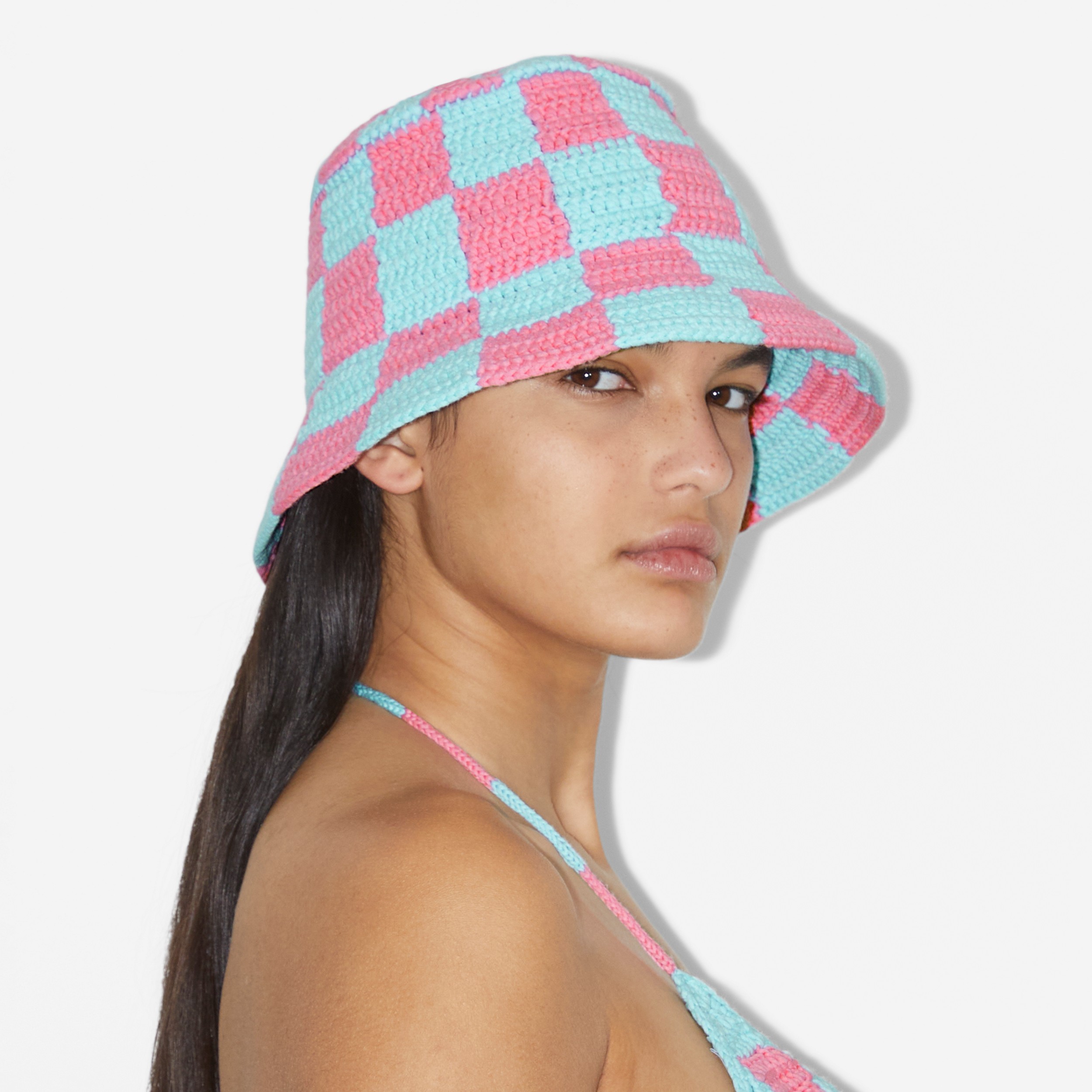 Crochet Technical Cotton Bucket Hat in Blue/pink | Burberry® Official - 4
