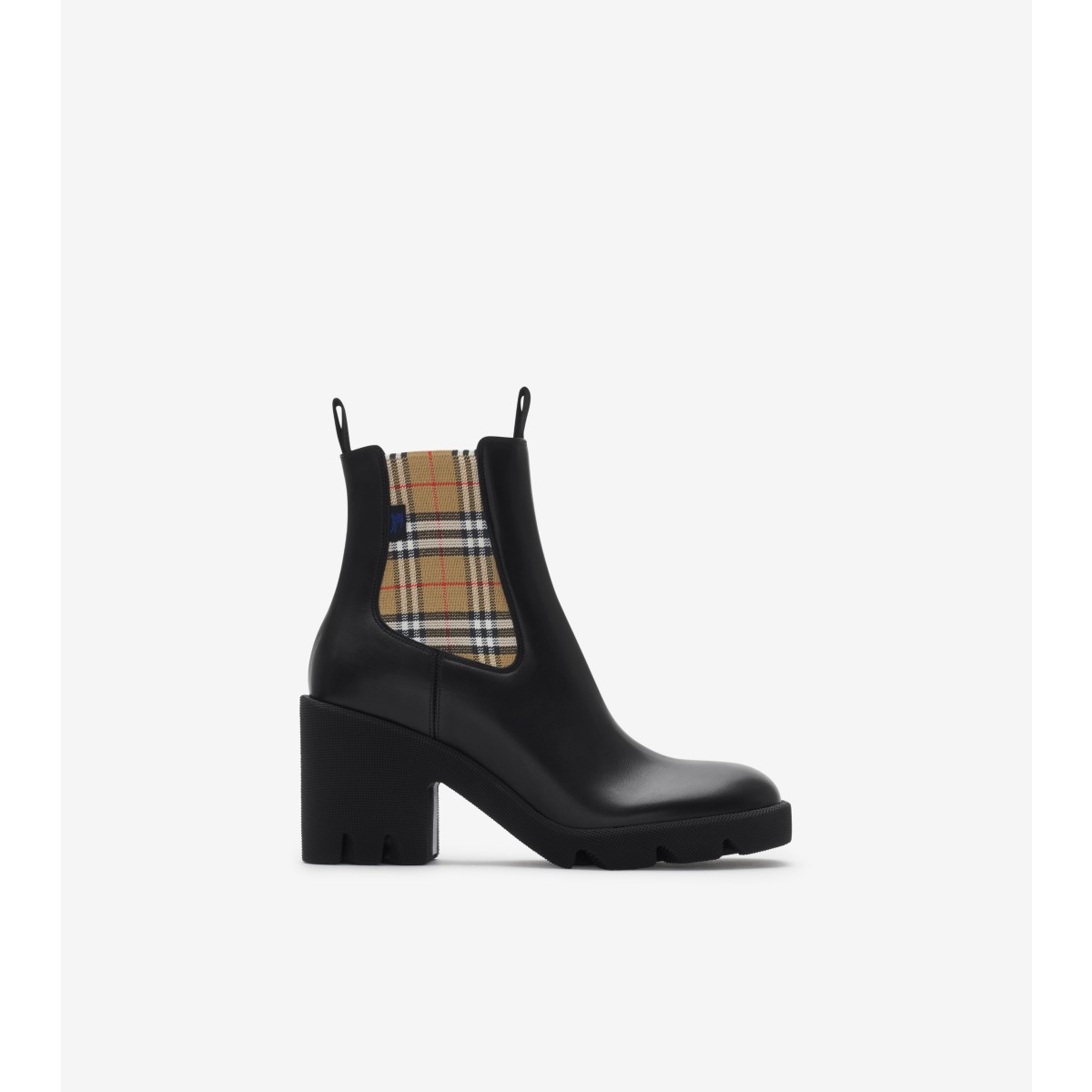 Burberry Stride Chelsea Boots In Black