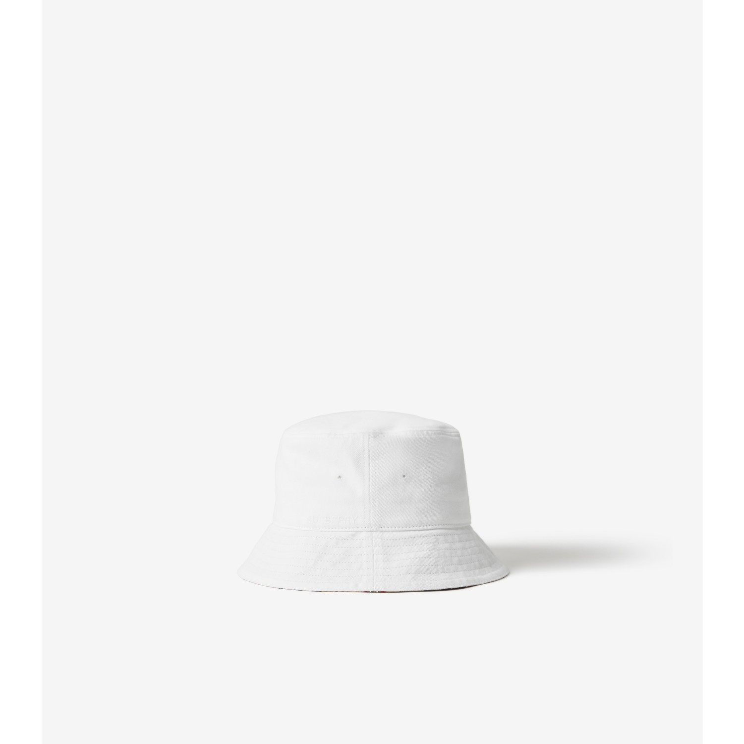 Burberry shop hat white