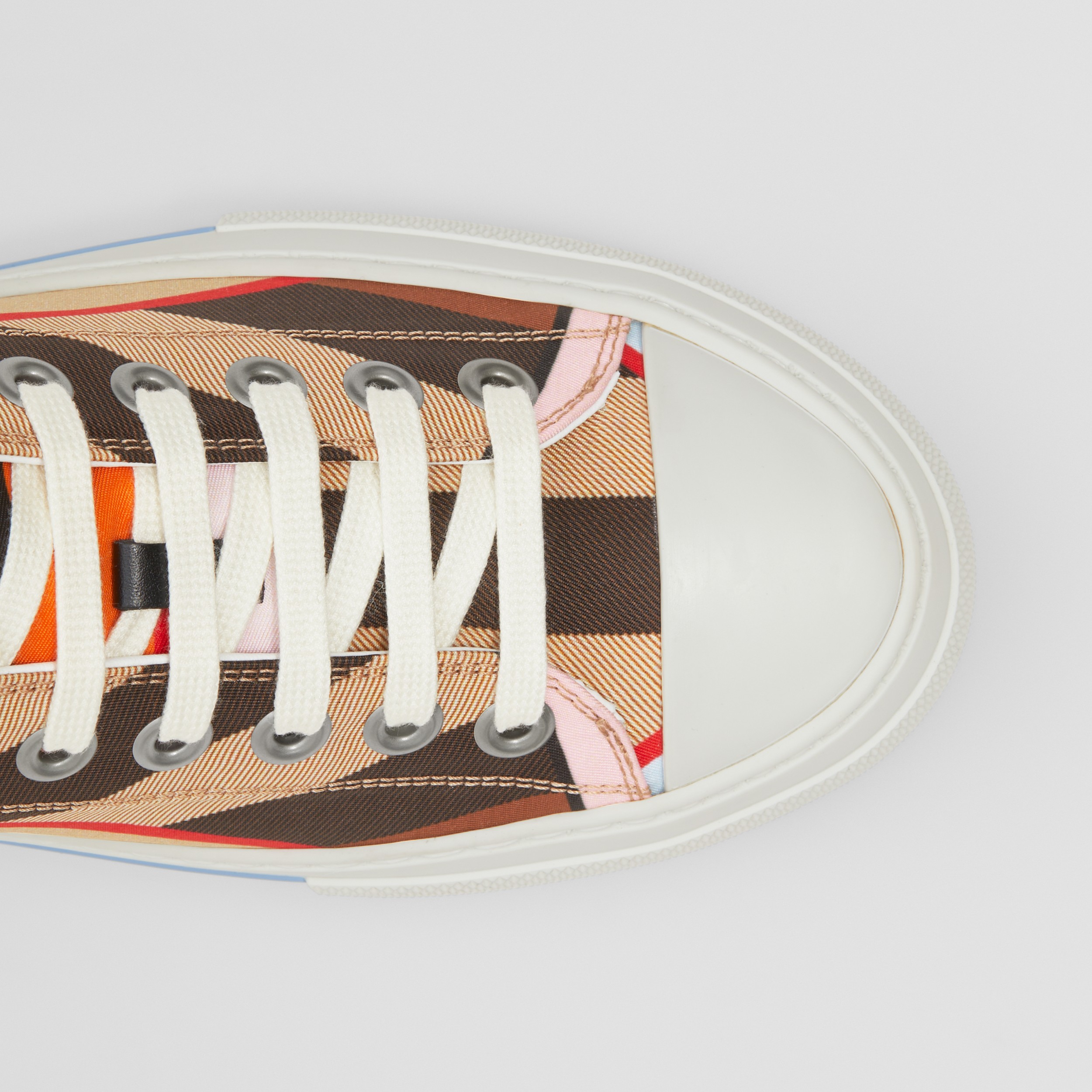 Sneaker con collage di stampe - Esclusiva online (Multicolore) - Donna | Sito ufficiale Burberry® - 2